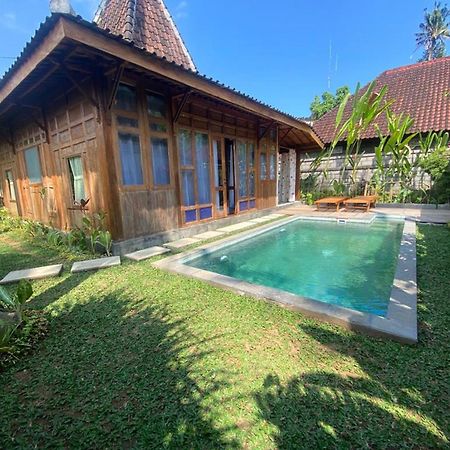Sarini Villas Blahbatu Exterior photo