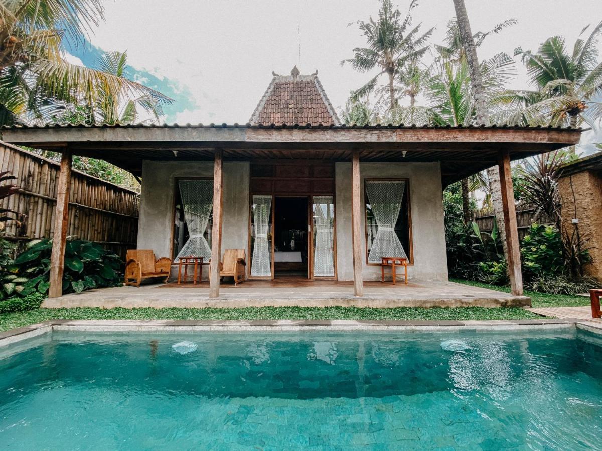 Sarini Villas Blahbatu Exterior photo