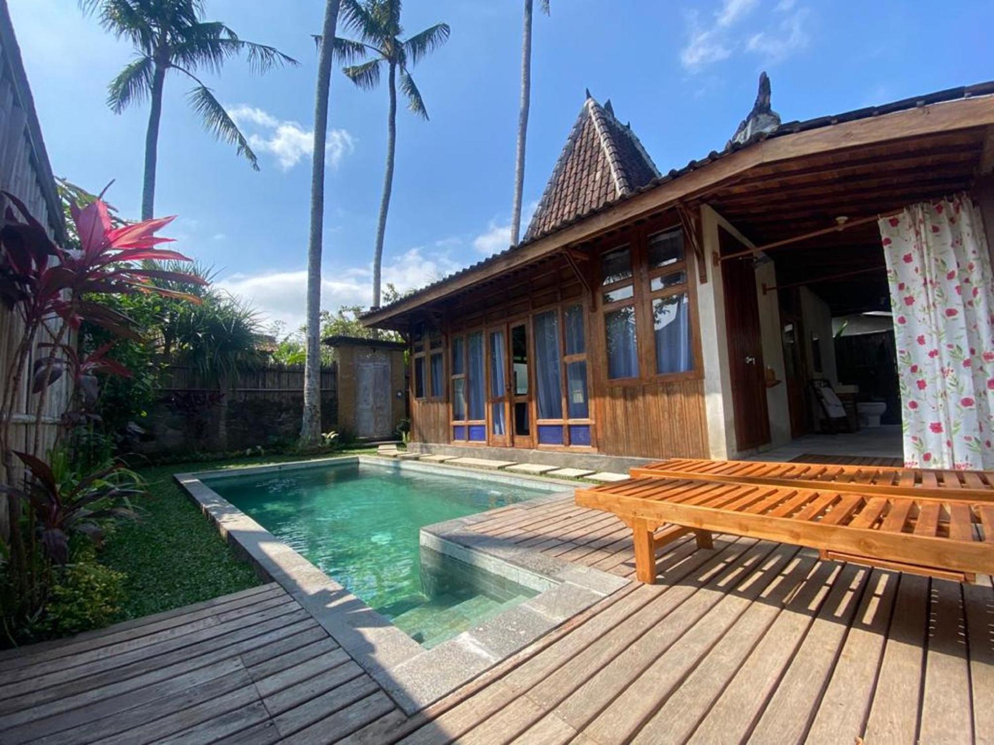 Sarini Villas Blahbatu Exterior photo