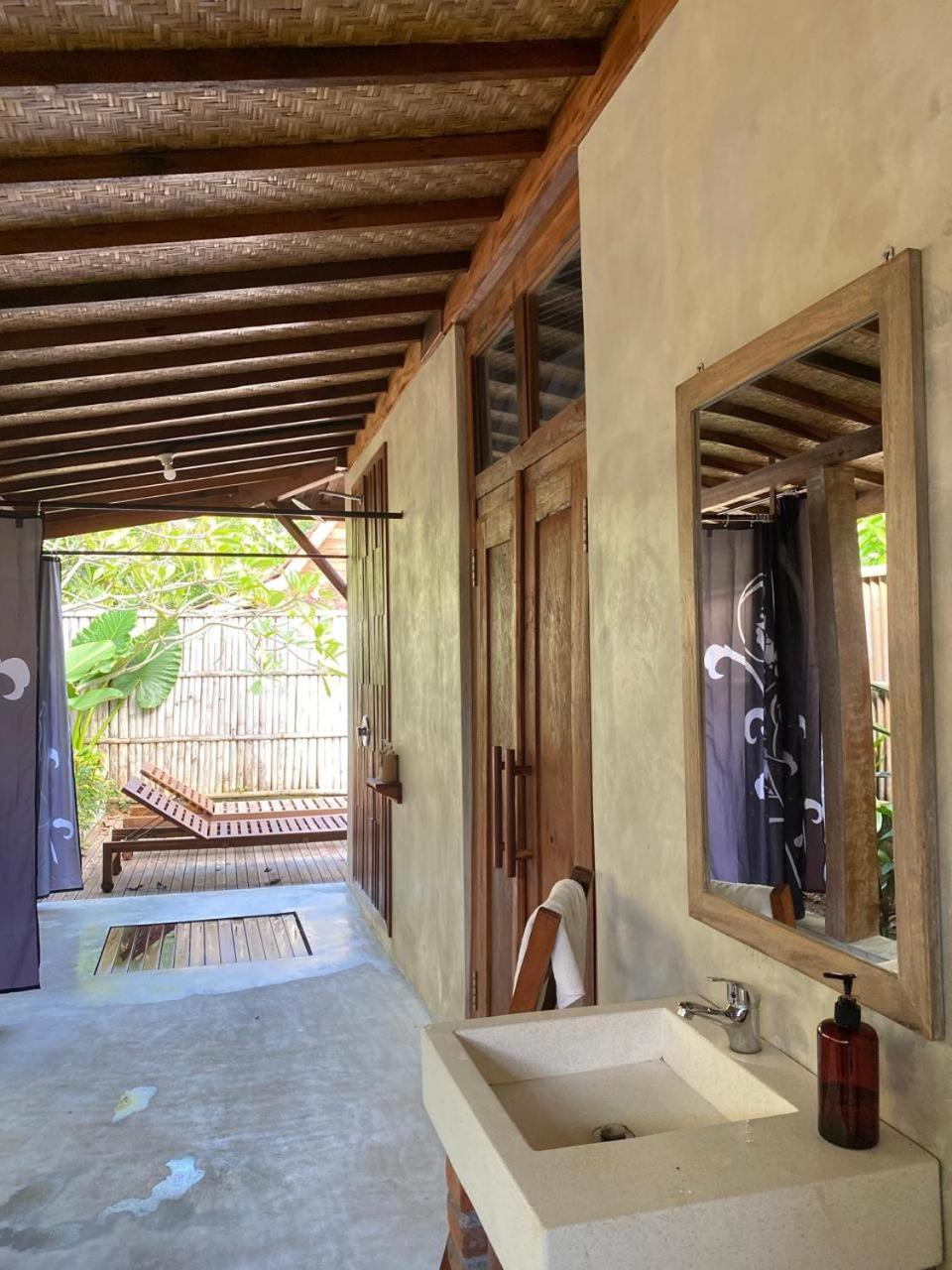Sarini Villas Blahbatu Exterior photo